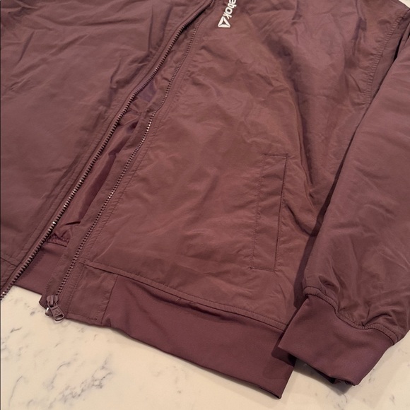 NWT Reebok Heritage Bomber Jacket Plum Purple XL - Picture 4 of 7